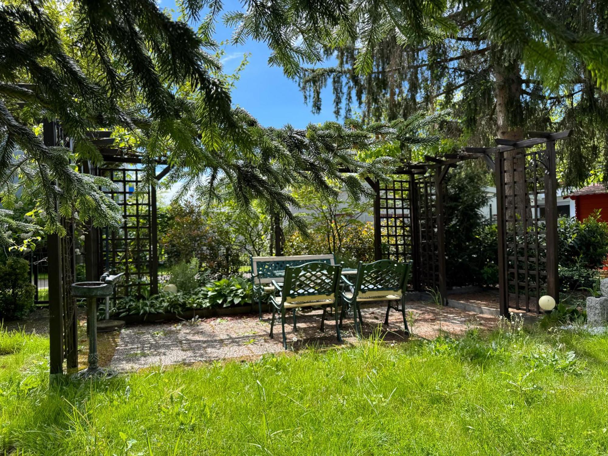 Apartment Parkplatz Garten Rad-Garage Freiburg im Breisgau Ngoại thất bức ảnh